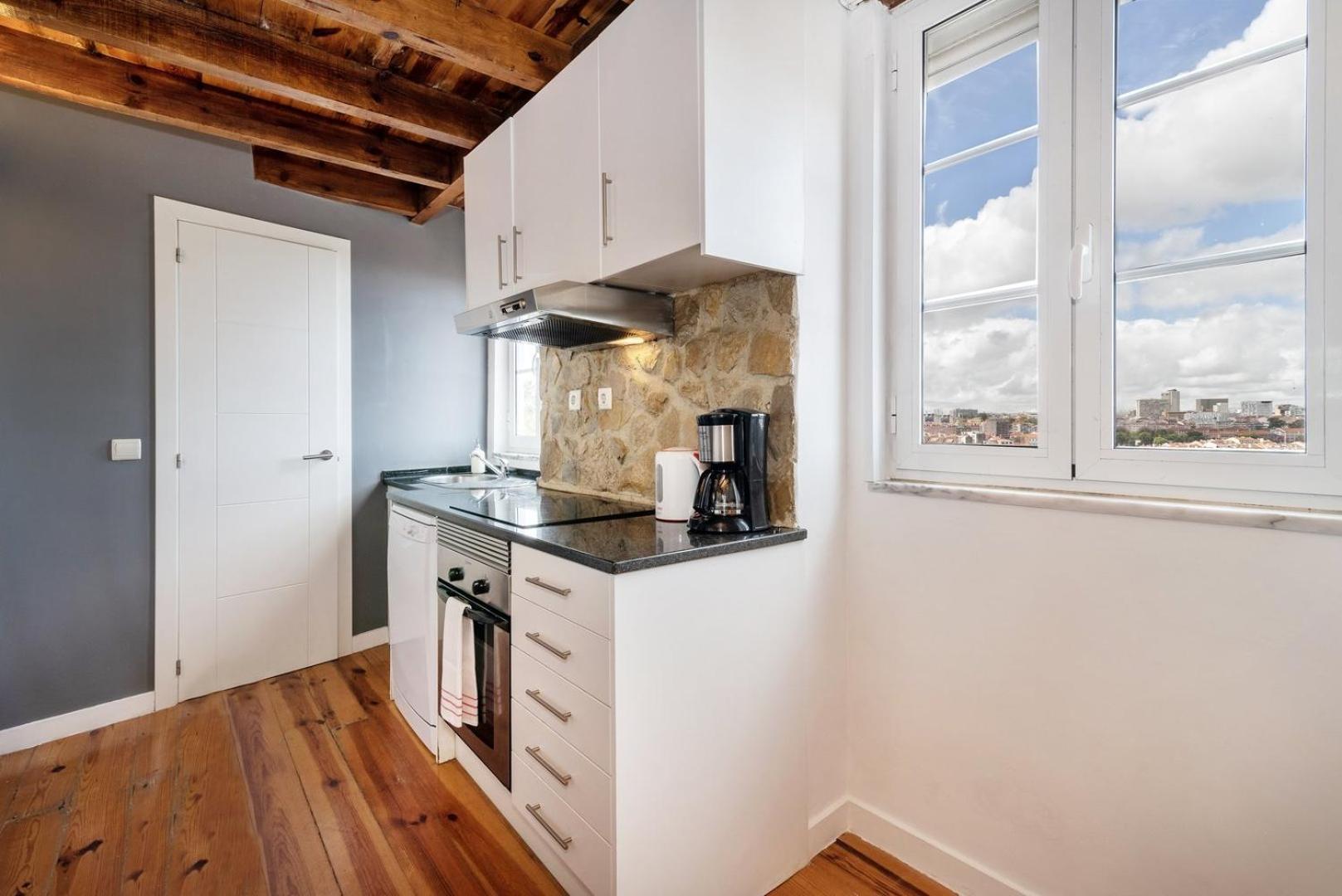 Апартаменты Guestready - Fantastic Rustic Duplex With Terrace Лиссабон Экстерьер фото